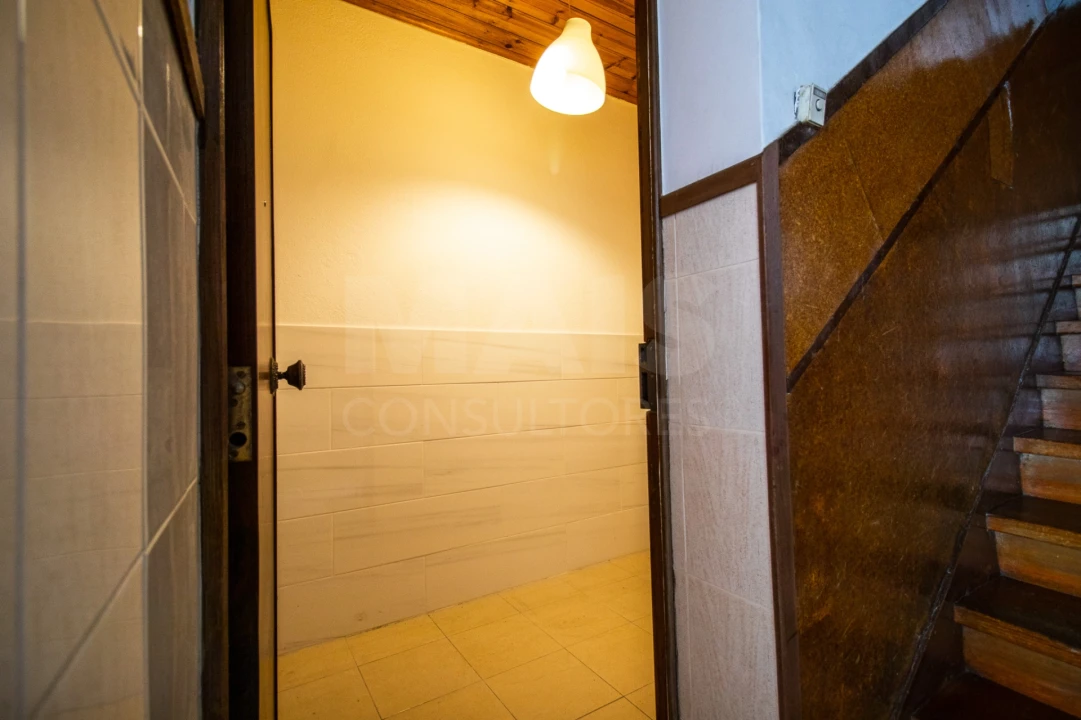 Apartamento T1 para Arrendamento em São Vicente Foto 4