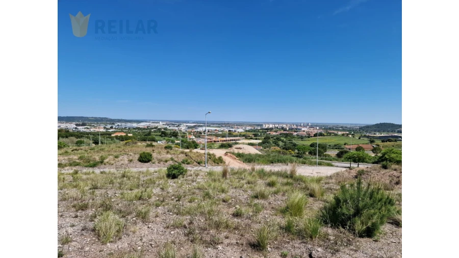Terreno para Venda em Alenquer (Santo Estêvão e Triana)