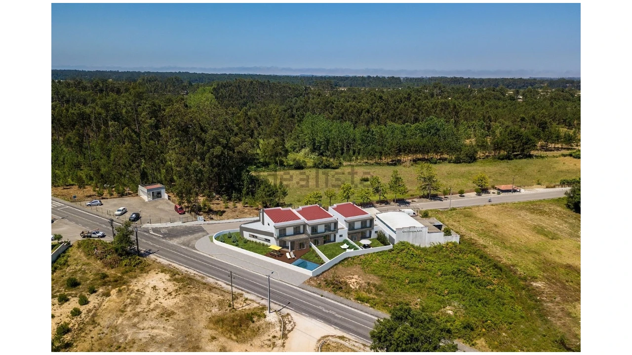 Moradia T0 para Venda em Monte Real e Carvide Foto 3