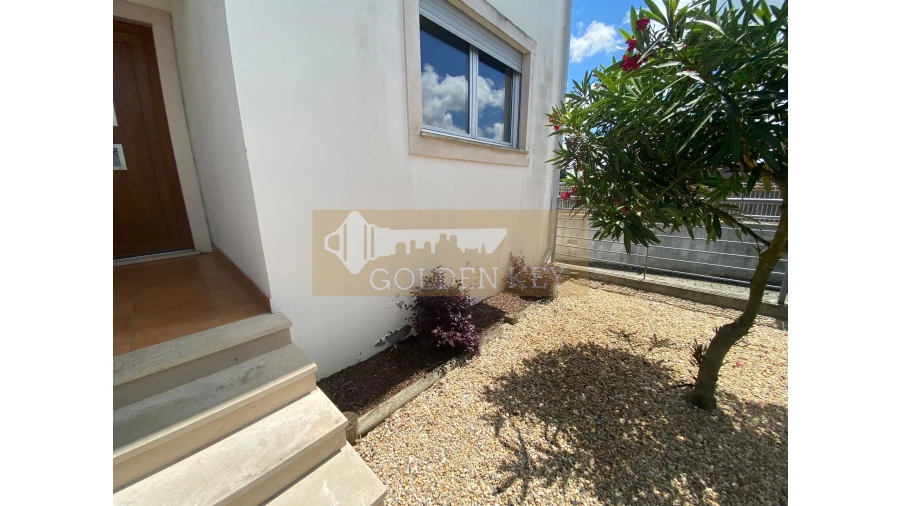 Moradia T5 para Venda em Marrazes e Barosa Foto 4