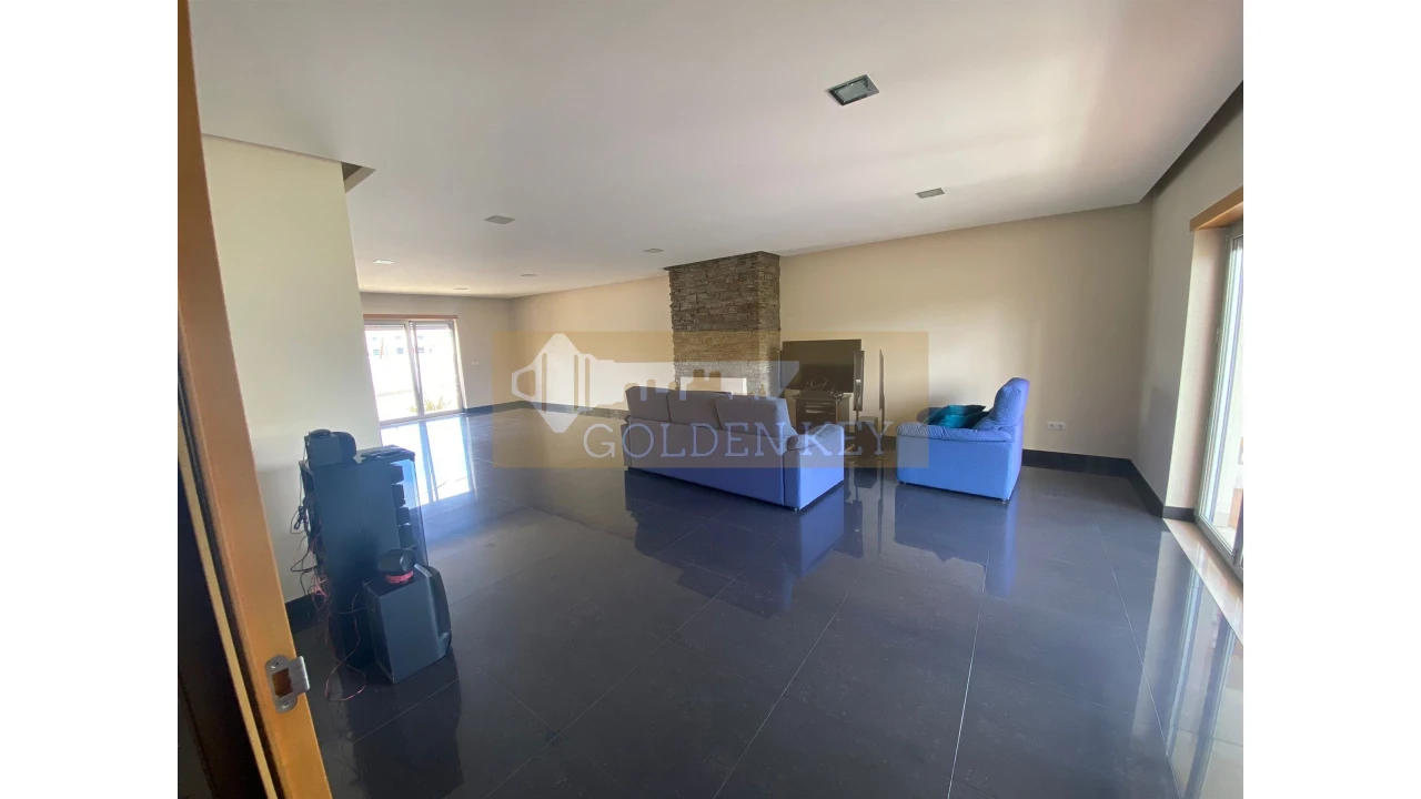 Moradia T5 para Venda em Marrazes e Barosa Foto 15