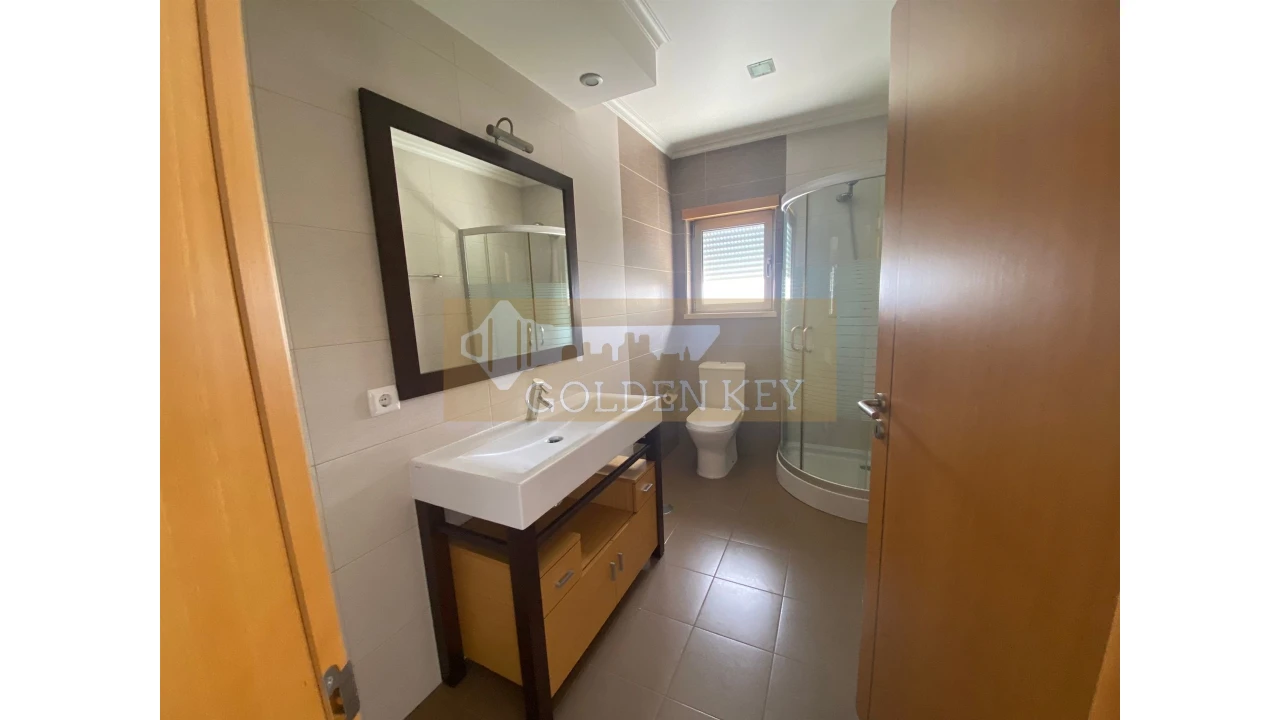 Moradia T5 para Venda em Marrazes e Barosa Foto 17