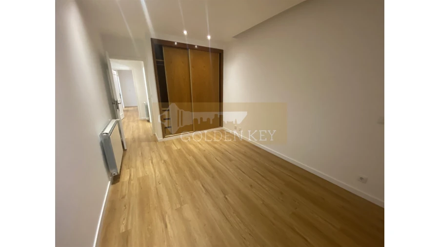 Moradia T4 para Venda em Marrazes e Barosa Foto 12