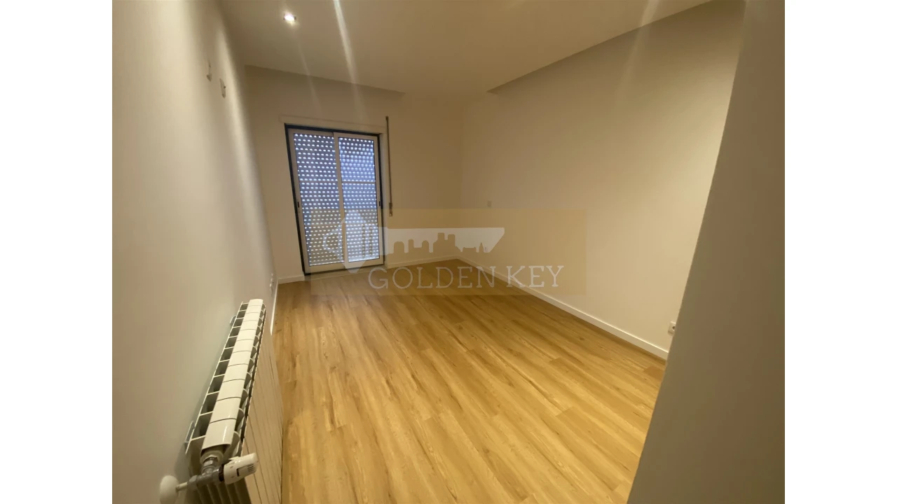 Moradia T4 para Venda em Marrazes e Barosa Foto 9