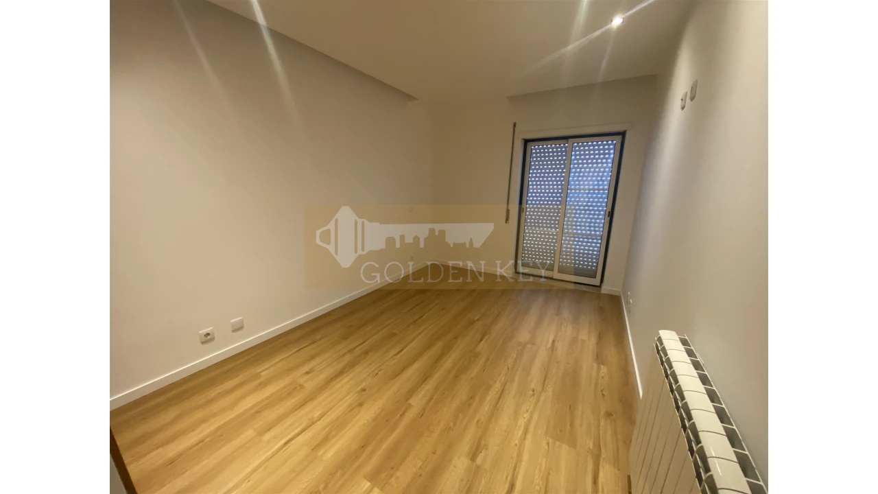 Moradia T4 para Venda em Marrazes e Barosa Foto 11