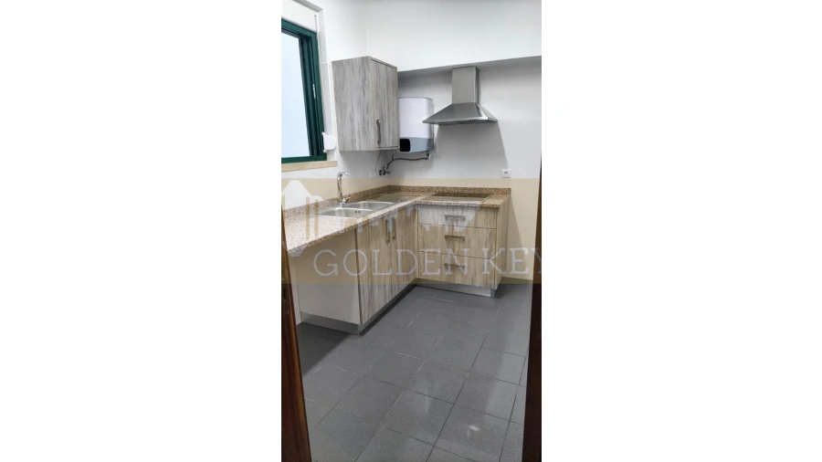 Apartamento T2 para Venda em São João Baptista e Santa Maria dos Olivais Foto 11
