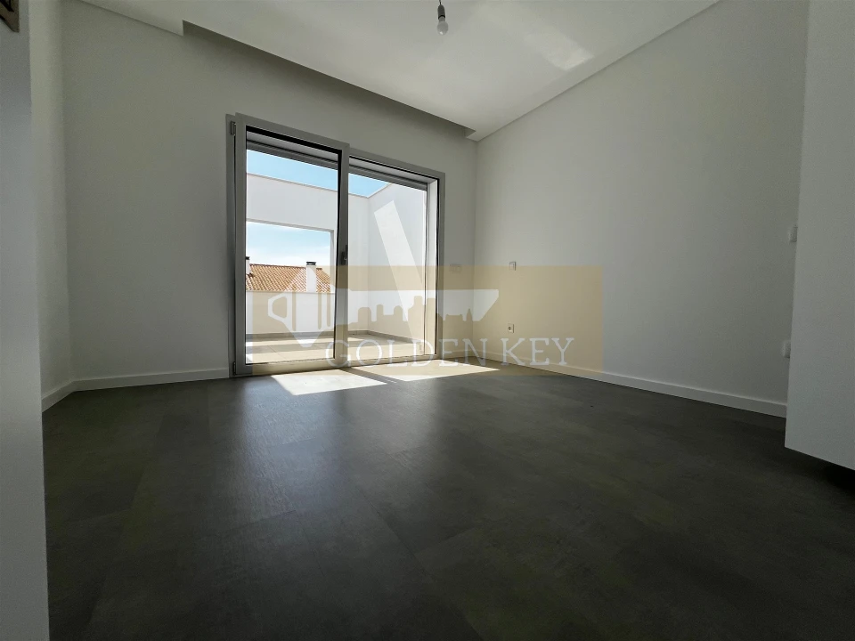 Moradia T5 para Venda em Marrazes e Barosa Foto 17