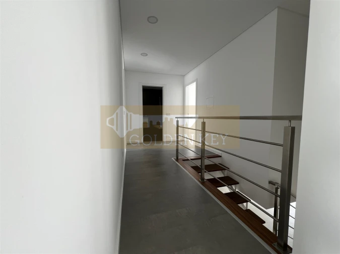 Moradia T5 para Venda em Marrazes e Barosa Foto 21