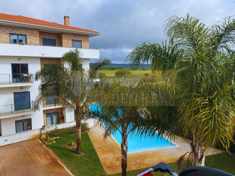 Apartamento T3 para Venda em São Martinho do Porto Foto 7