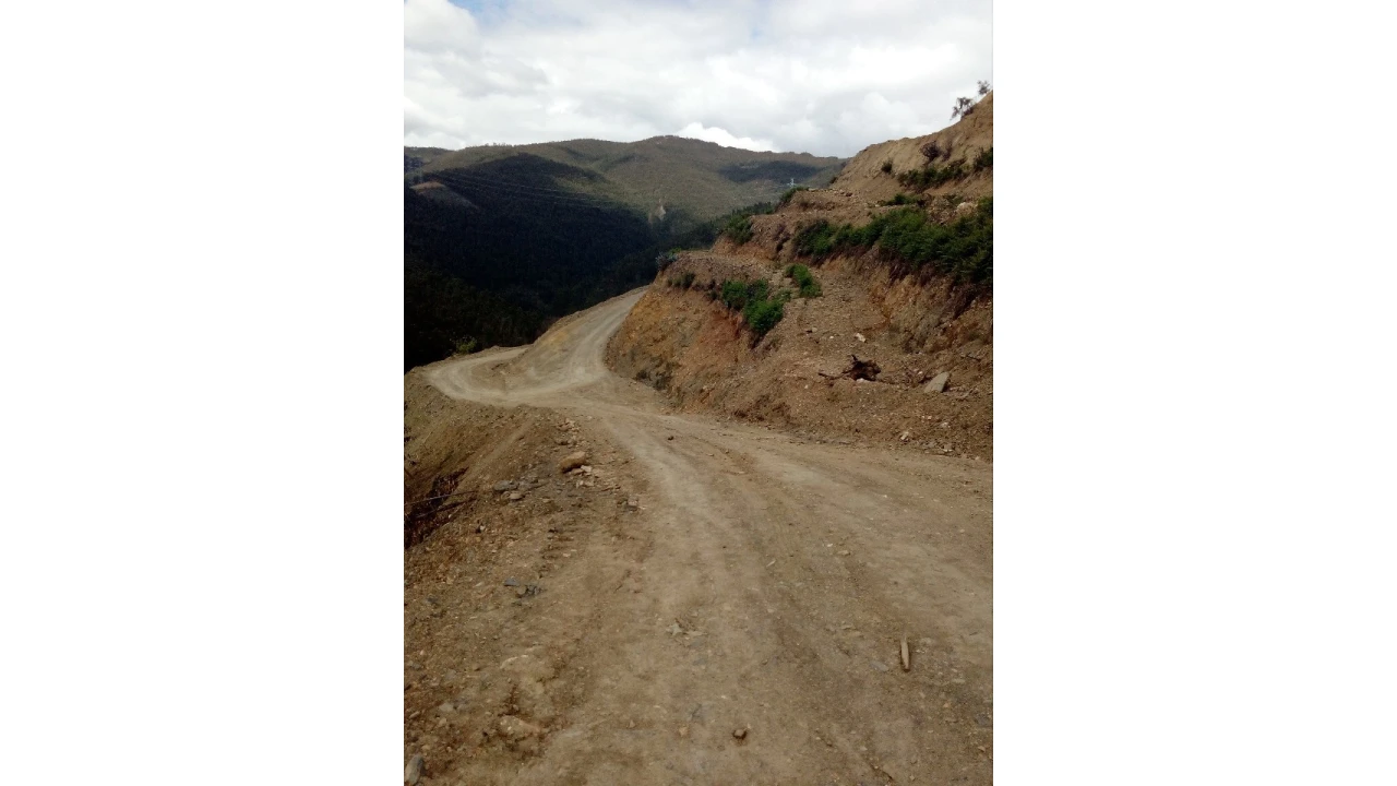 Terreno para Venda em Canelas e Espiunca Foto 3