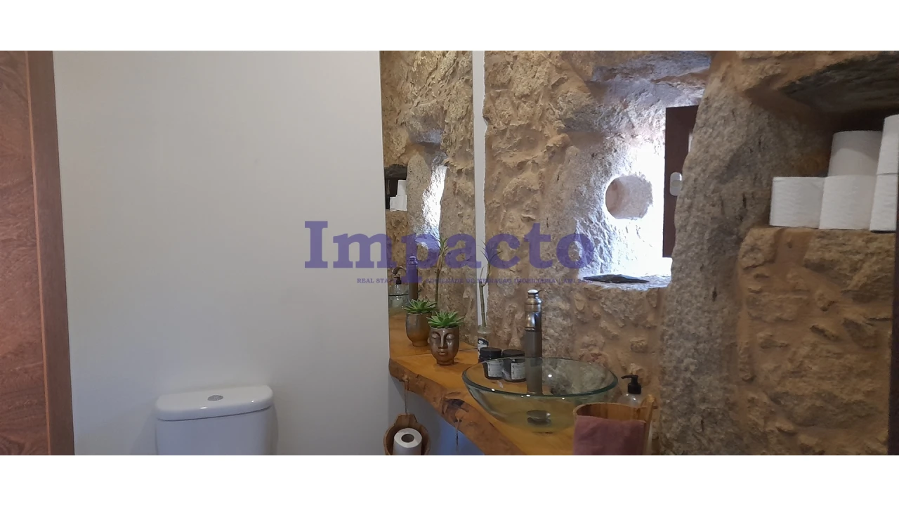 Moradia T3 para Venda em Vila Chã, Codal e Vila Cova de Perrinho Foto 8