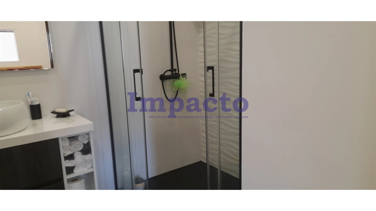 Moradia T3 para Venda em Vila Chã, Codal e Vila Cova de Perrinho Foto 35