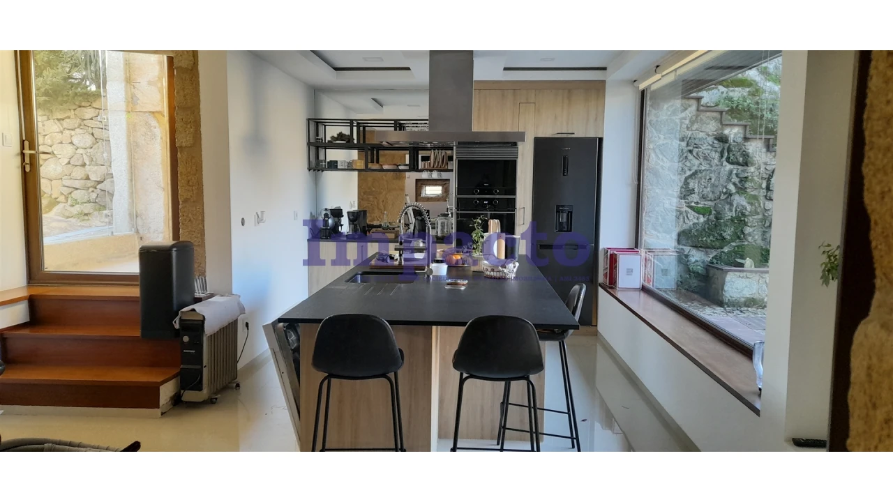 Moradia T3 para Venda em Vila Chã, Codal e Vila Cova de Perrinho Foto 4