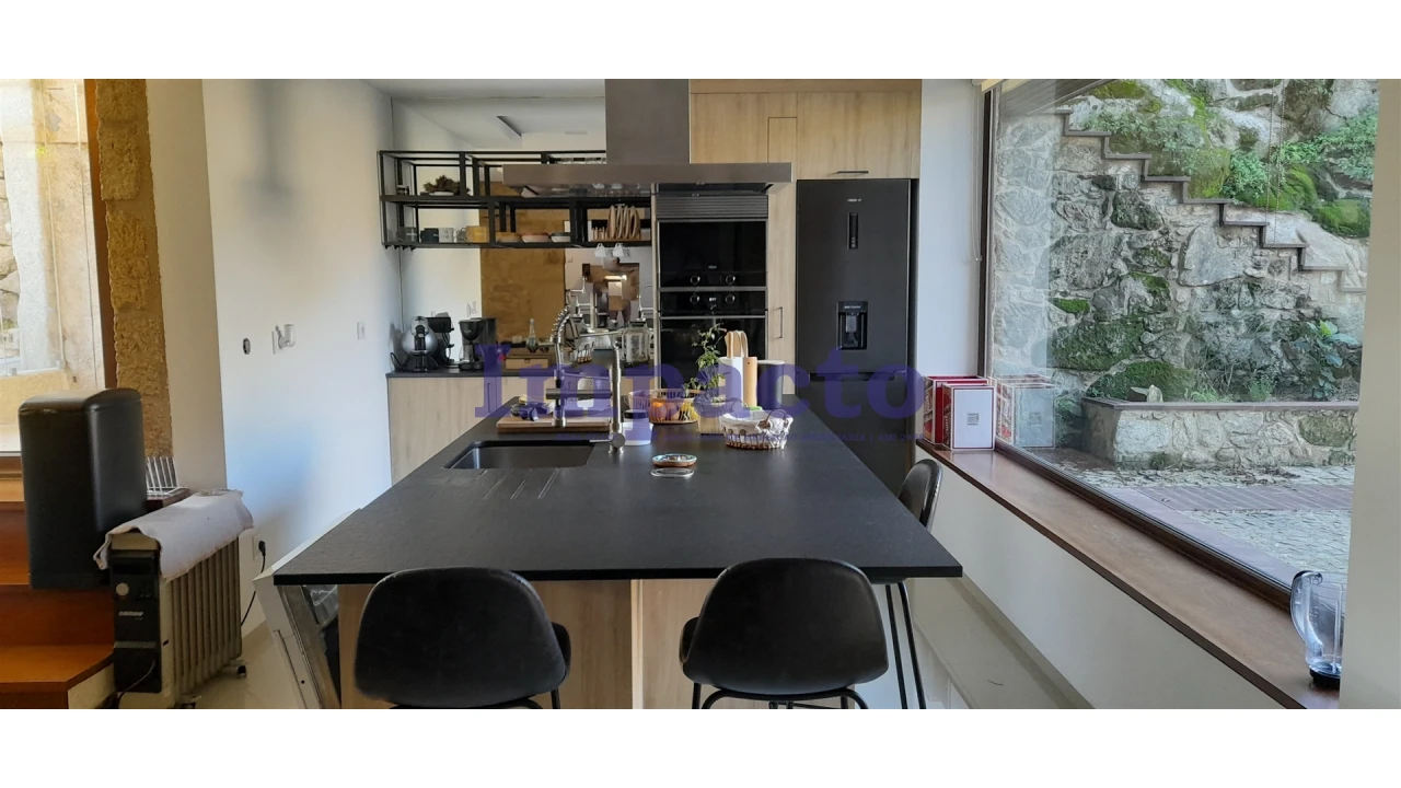 Moradia T3 para Venda em Vila Chã, Codal e Vila Cova de Perrinho Foto 2