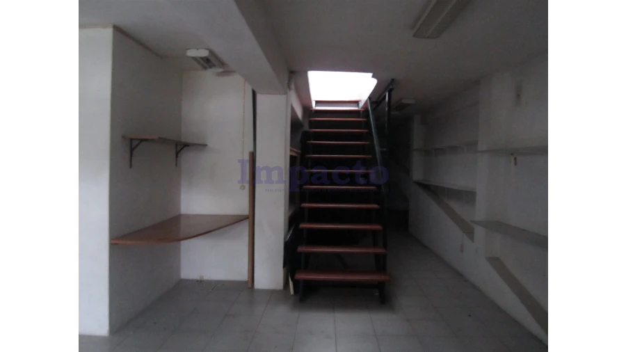 Loja para Venda em São João da Madeira Foto 5