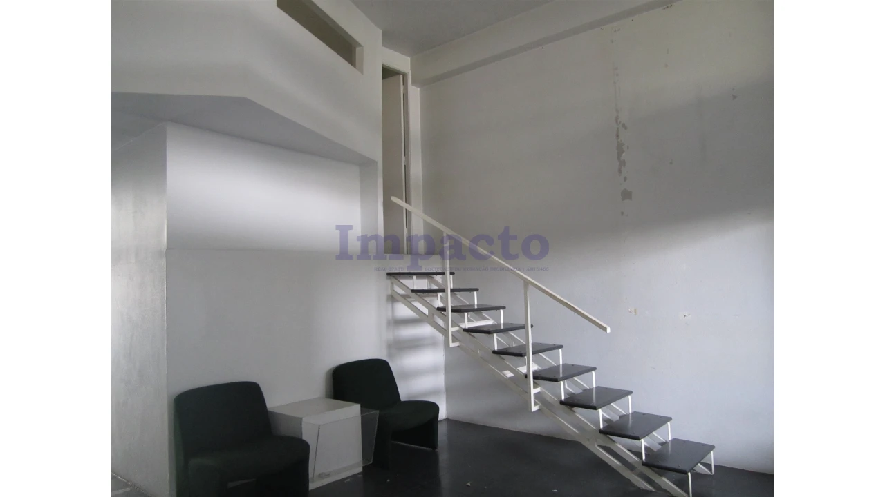 Loja para Venda em São João da Madeira Foto 3