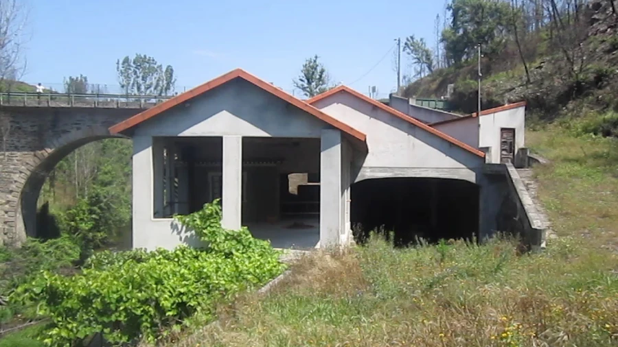 Moradia T2 para Venda em Raiva, Pedorido e Paraíso