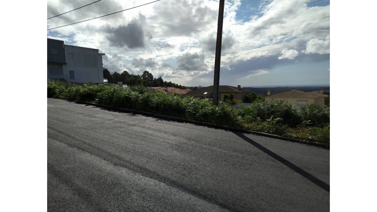 Terreno para Venda em Escapães Foto 5