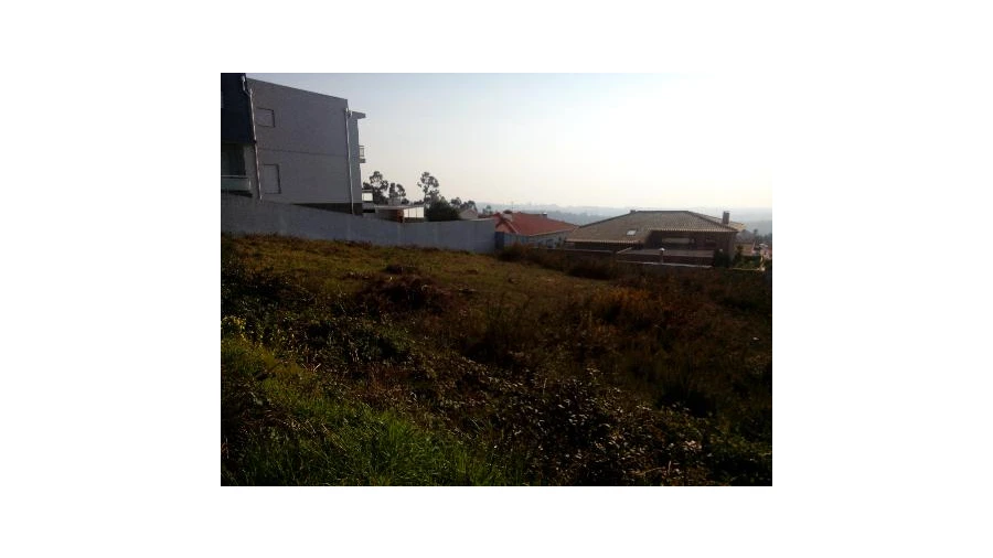 Terreno para Venda em Escapães Foto 7