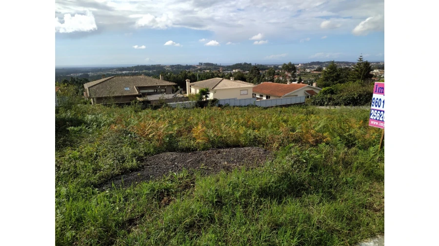 Terreno para Venda em Escapães