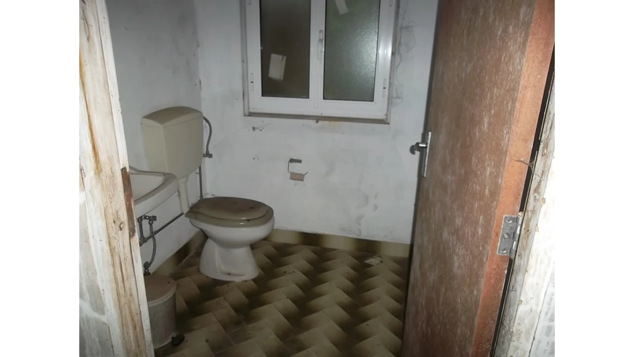 Moradia T0 para Venda em Chave Foto 6