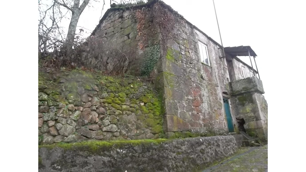 Moradia T0 para Venda em Chave Foto 1