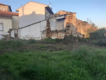 Terreno para Venda em Vila de Cucujães