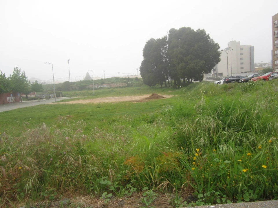 Terreno para Venda em São João da Madeira Foto 5