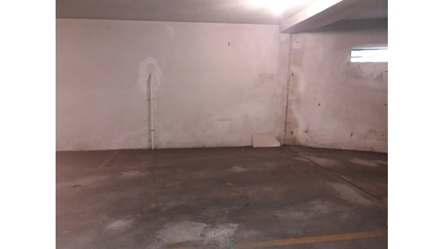 Garagem para Arrendamento em São João da Madeira Foto 3