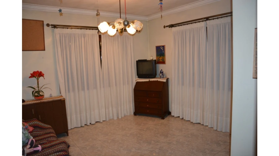 Moradia T8 para Venda em Canelas Foto 14