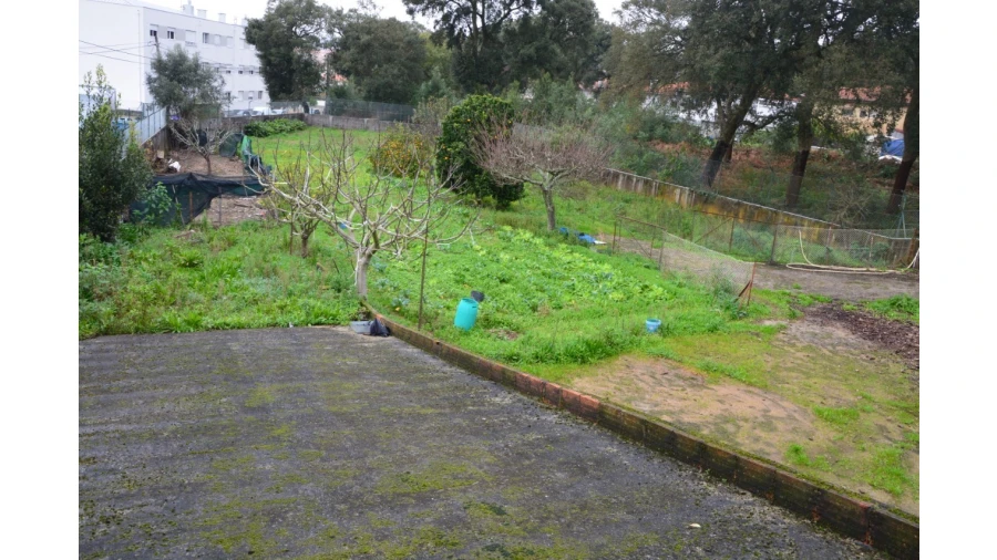 Moradia T8 para Venda em Canelas Foto 4