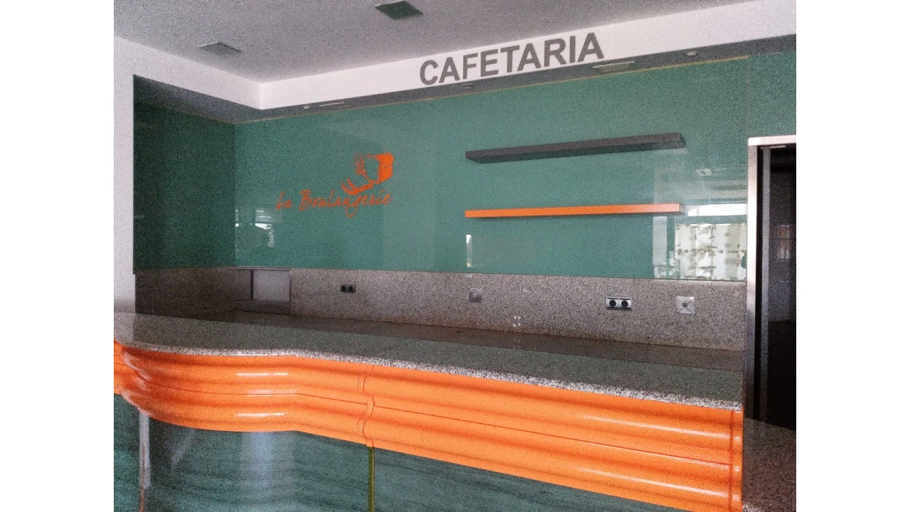 Negócio para Arrendamento em Vila de Cucujães Foto 1