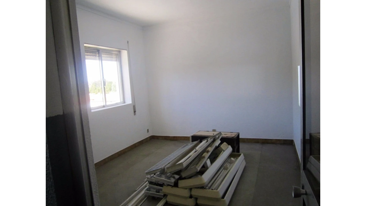 Armazém para Venda em Vila de Cucujães Foto 13