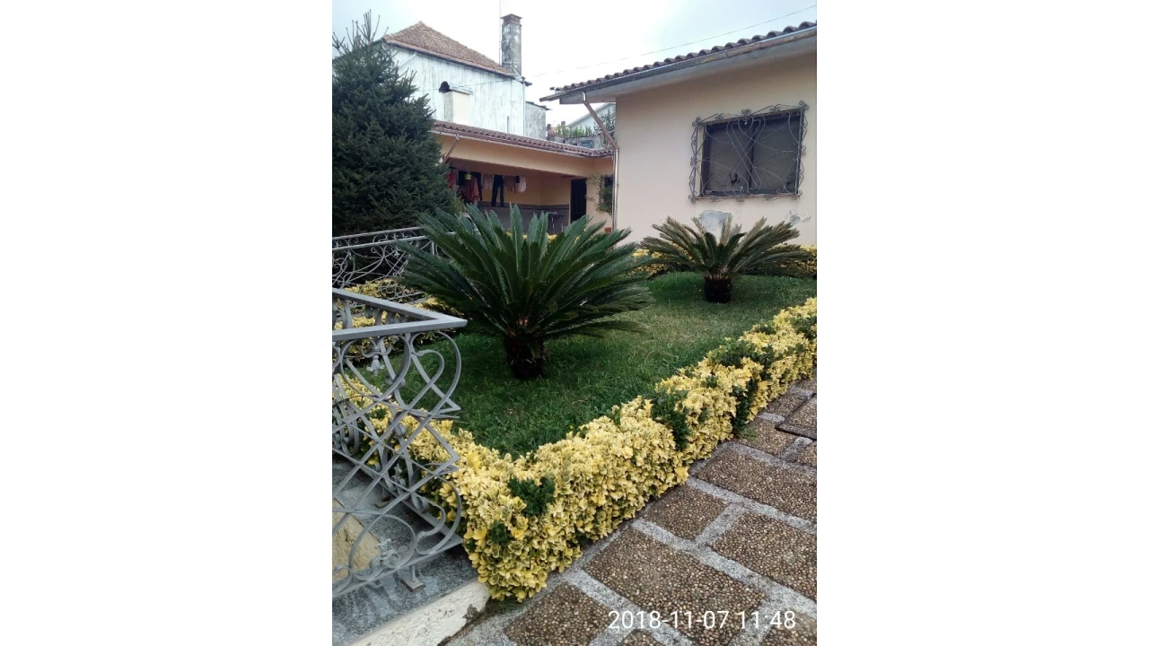 Moradia T3 para Venda em Arrifana Foto 1