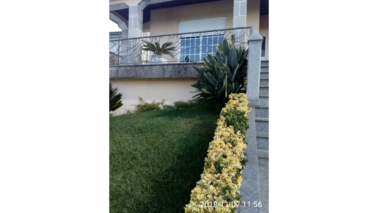 Moradia T3 para Venda em Arrifana Foto 3