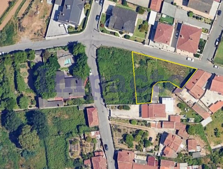 Terreno para Venda em Vila de Cucujães Foto 3