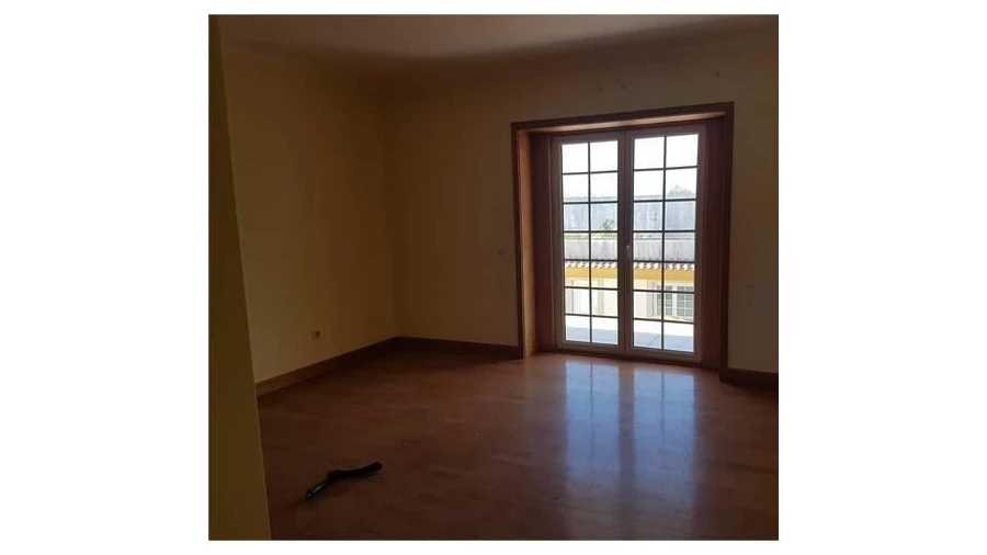 Moradia T5 para Venda em Esmoriz Foto 5