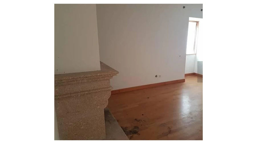 Moradia T5 para Venda em Esmoriz Foto 9