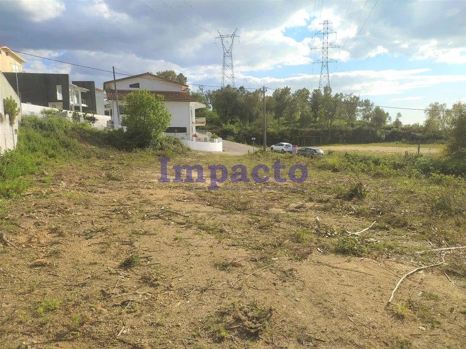 Terreno para Venda em O. Azeméis, Riba-Ul, Ul, Macinhata Seixa, Madail Foto 8