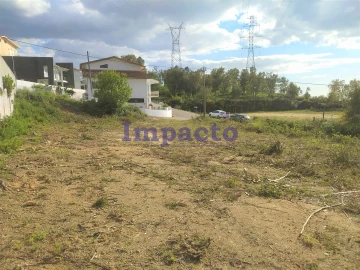 Terreno para Venda em O. Azeméis, Riba-Ul, Ul, Macinhata Seixa, Madail