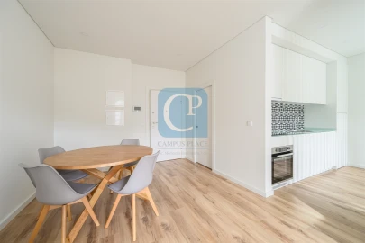 Apartamento T1 para Arrendamento em Paranhos