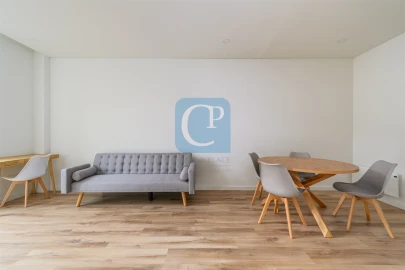 Apartamento T1 para Arrendamento em Paranhos