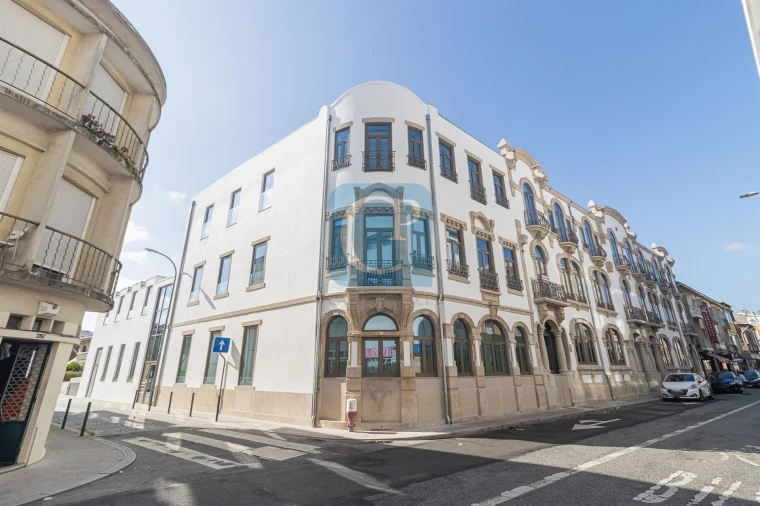Apartamento T1 para Arrendamento em Paranhos Foto 23