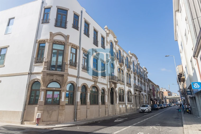 Apartamento T1 para Arrendamento em Paranhos Foto 24