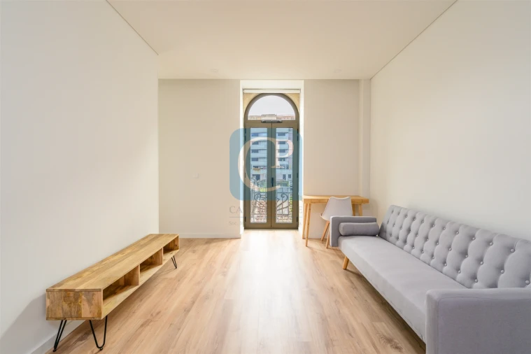 Apartamento T1 para Arrendamento em Paranhos Foto 2