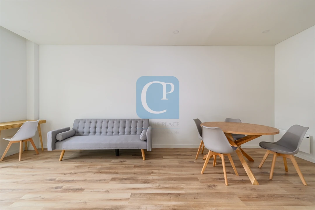 Apartamento T1 para Arrendamento em Paranhos Foto 5