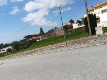 Terreno para Venda em Pinheiro da Bemposta, Travanca e Palmaz
