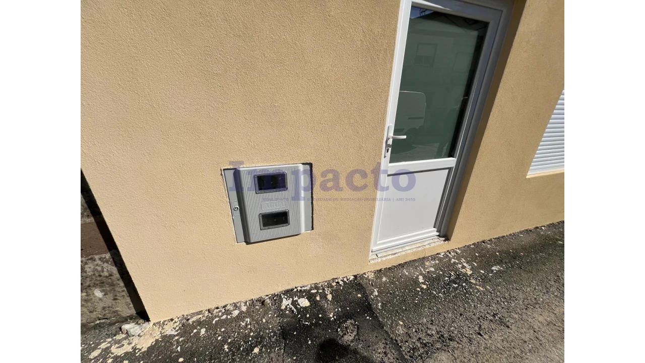 Moradia T3 para Venda em Vila de Cucujães Foto 8