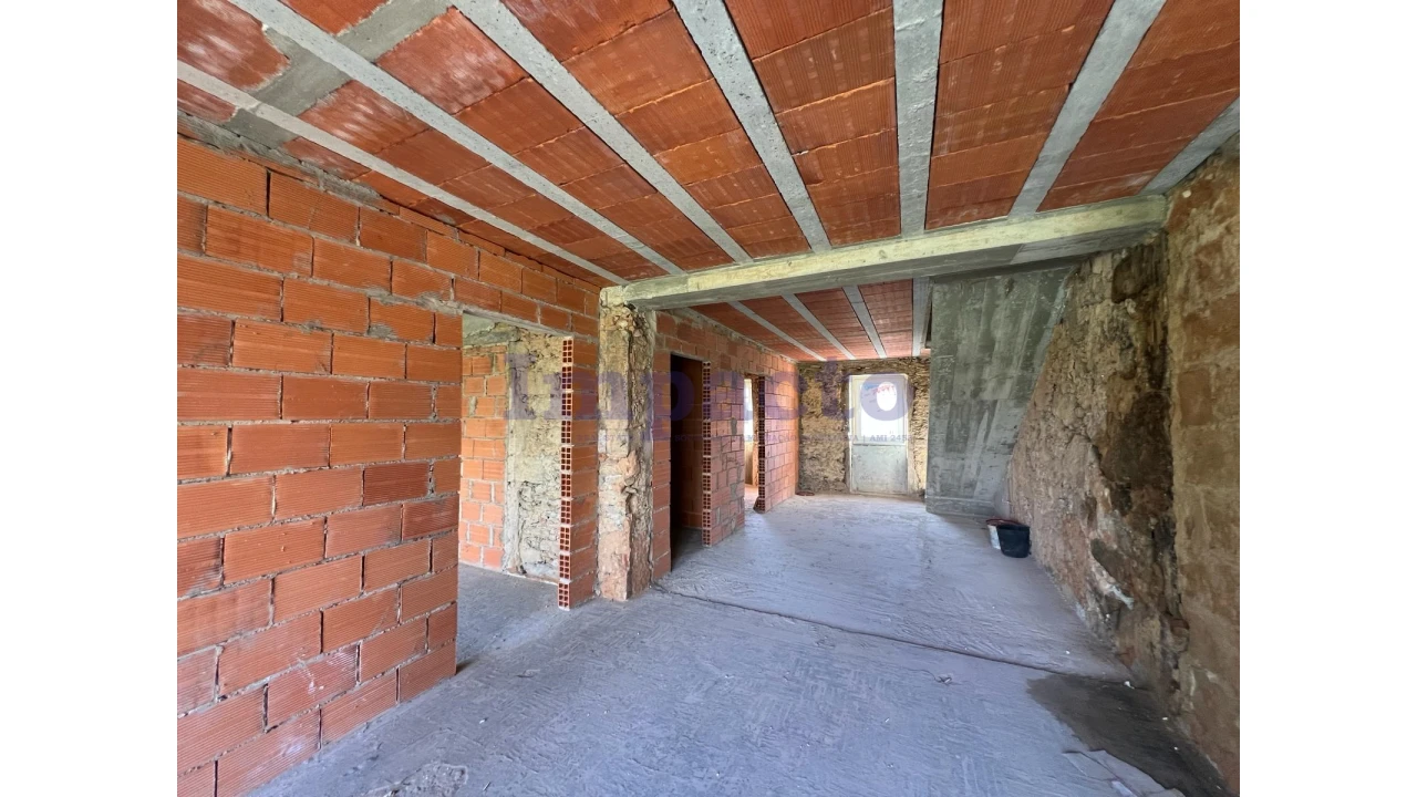 Moradia T3 para Venda em Vila de Cucujães Foto 3