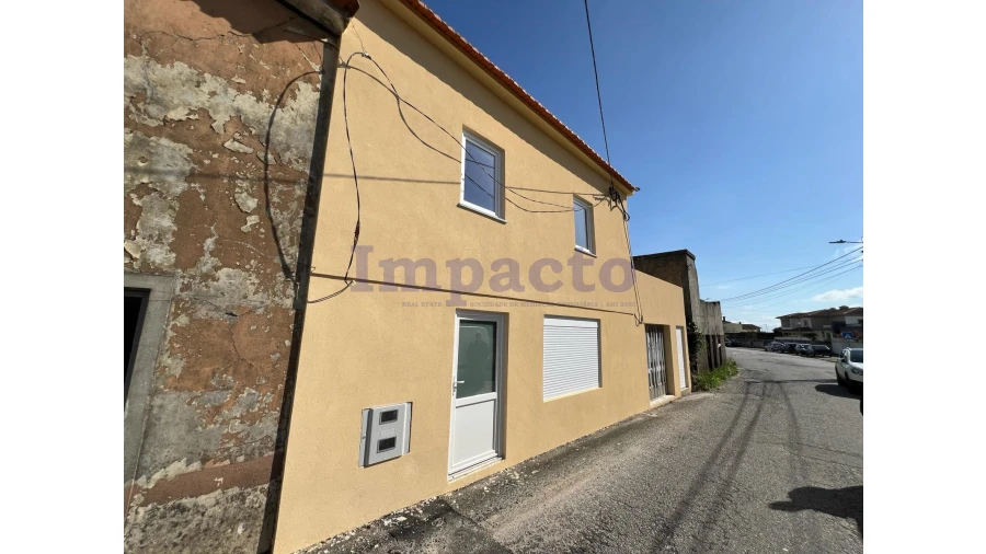 Moradia T3 para Venda em Vila de Cucujães Foto 6